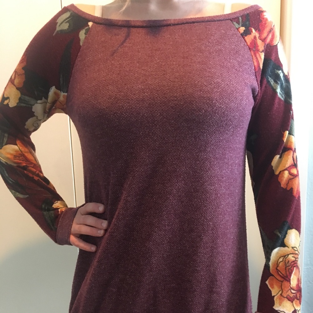 Scoop neck sweatshirt